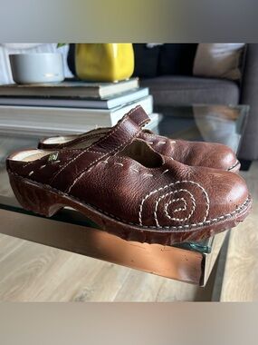 El Naturalista NG96 Yggdrasil Clogs